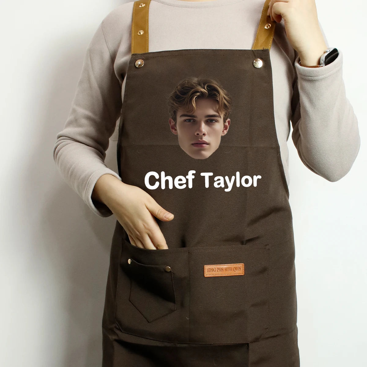 Tablier Personnalisable Cuisine – Tablier Marron Rouge Noir à Customiser