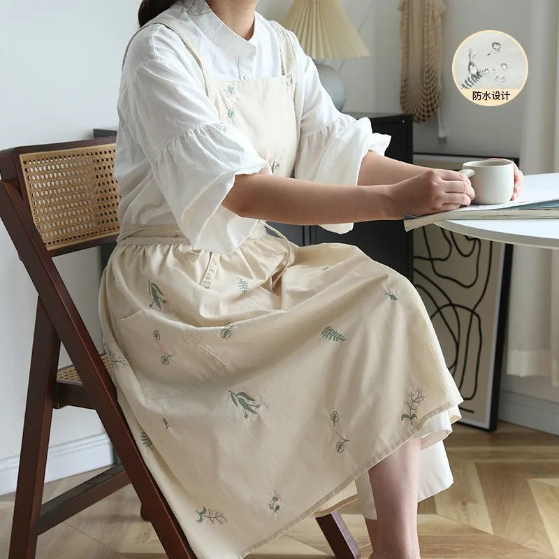 Tablier de Cuisine Brodé – Tablier Élégant Noir Beige Gris avec Broderie